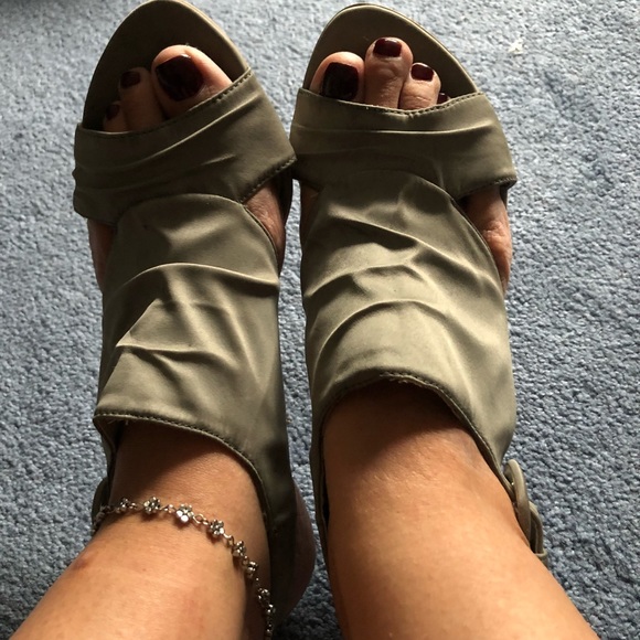 Call it spring ladies bootie shoe olive 8 - Picture 3 of 5